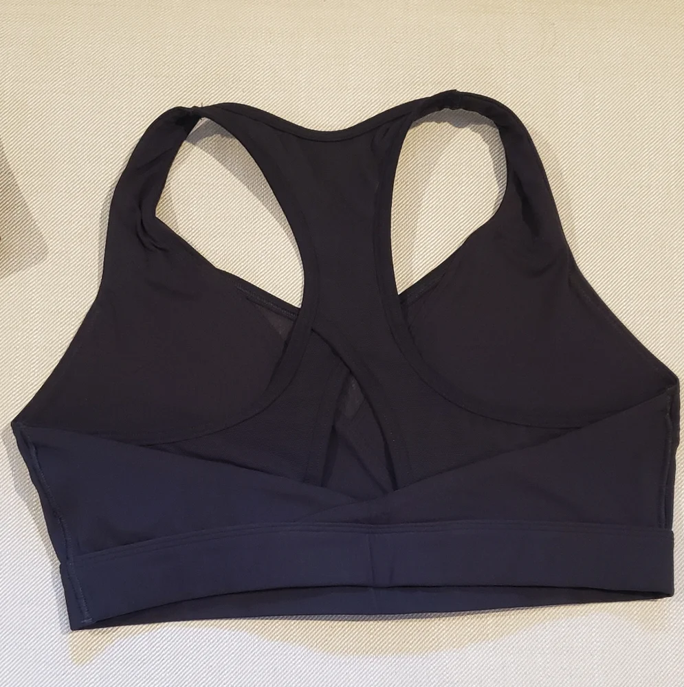 Gymshark Women's Black and Mauve Sports Bra Set - Picture 4 of 10